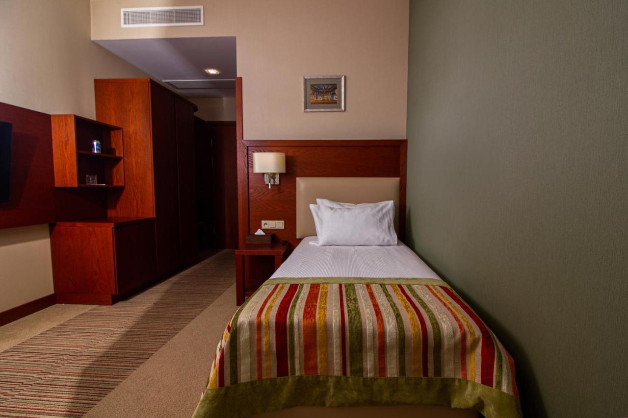 Mlyn Jacka Hotel & Spa Jaroszowice エクステリア 写真